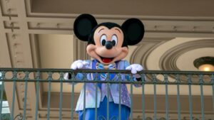 Mickey Mouse pasa al dominio público... con restricciones