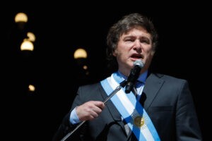 Milei tildó de "corruptos y sádicos" a los críticos de su reforma estatal en Argentina