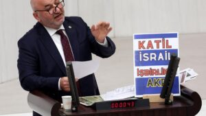 Muere un diputado turco que sufrió un infarto tras pedir "la ira de Alá" contra Israel