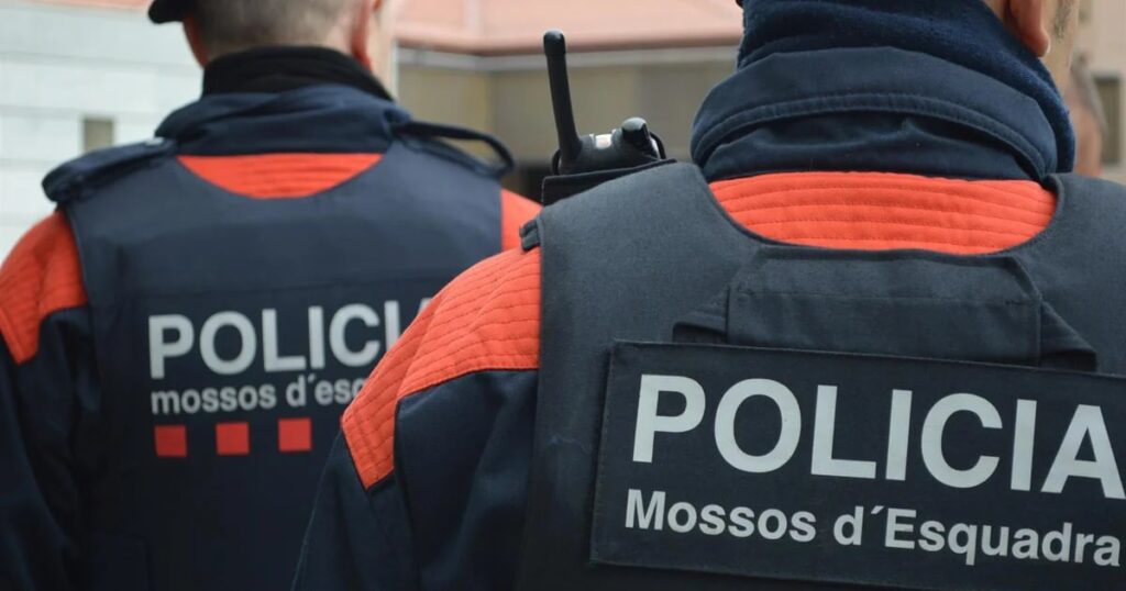 Muere un hombre en un local de Barcelona tras ser tiroteado por otro que se dio a la fuga