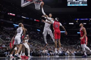NBA: Wembanyama y los Spurs vuelven a las andadas: paliza ante los Pelicans