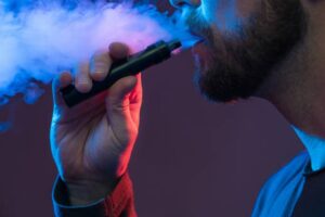 OMS pide prohibición de vaporizadores con sabores y controles similares a los del tabaco - AlbertoNews