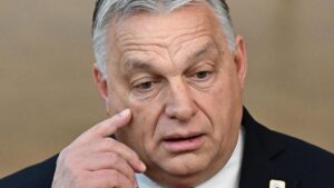 Orbán considera "erróneo" el pacto migratorio de la UE y pide aplicar el modelo húngaro