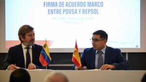 PDVSA y Repsol española firman acuerdo para modificar términos de empresa mixta