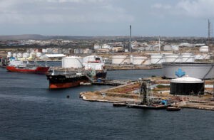 Pdvsa suministrará combustible a refinería de Curazao para saldar deudas