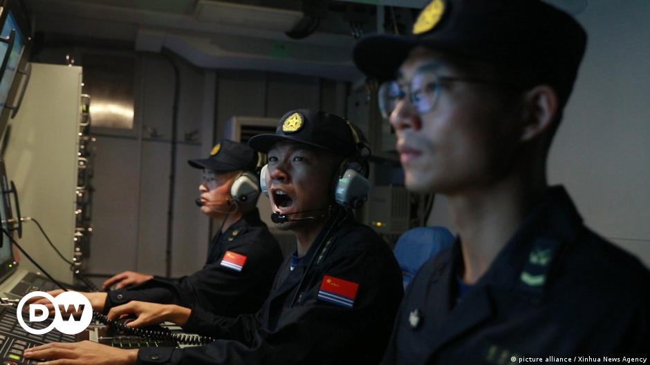 Pekín condena paso de USS Giffords por el atolón Ayungin – DW – 04/12/2023