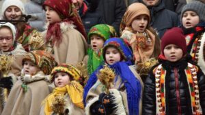 Por qué Ucrania celebra este año, por primera vez, la Navidad el 25 de diciembre