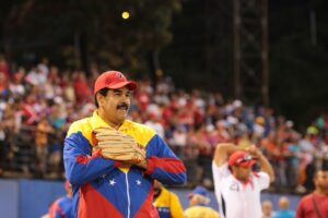 Presidente Maduro saluda a los equipos de la LVBP en el inicio de la temporada 2023-2024 |