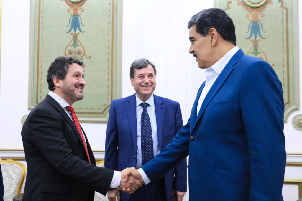 Presidente Maduro sostuvo reunión con directivos de Repsol -