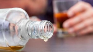 Que las fiestas de fin de año, no se convierta en pesadilla: Cuidado con las bebidas adulteradas