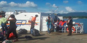 Regresan al país 170 migrantes venezolanos que estaban retenidos en Trinidad y Tobago