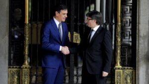 Sánchez y Puigdemont se reunirán para "normalizar la relación"