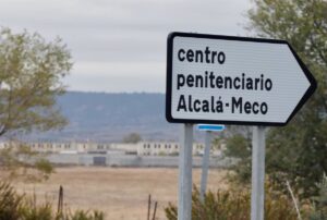 Un joven sicario se fuga de la cárcel de Alcalá Meco mezclado entre familiares que le visitaban