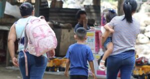 Una cuarta parte del récord de solicitudes de asilo en México es de menores de edad