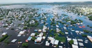Urbanización y cambio climático: cuáles son los patrones actuales que generan riesgo de inundaciones graves