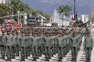 el Comandante General Elio Ramón Estrada Paredes baja a 250 miembros de la tropa profesional