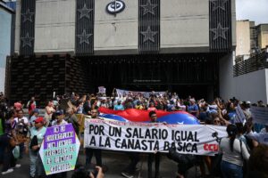 Profesores denuncian una "arremetida gubernamental" contra la educación en Venezuela