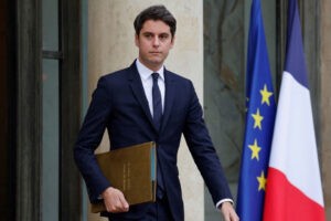 A sus 34 años, Gabriel Attal es el nuevo primer ministro de Francia