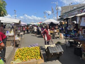 Adjudicatarios exigen reordenación y restitución de servicios en el Mercado Municipal de San Félix
