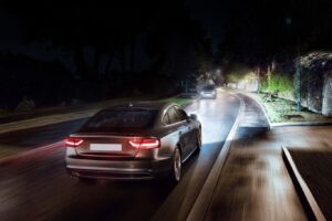 Afirmaron que se puede mejorar la iluminación de los carros sin usar excesos de luces led