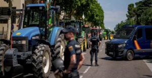 Agricultores de España se unen a las protestas del gremio