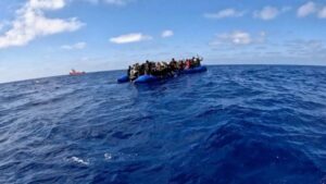 Al menos 78 muertos en dos naufragios a finales de 2023 en Mediterráneo, según Alarm Phone - AlbertoNews