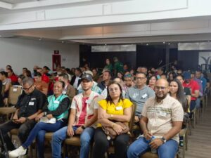 Alcaldía de Maracaibo entregó microcréditos por un total de 44 mil dólares a emprendedores