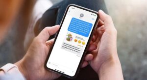 Amazon presenta la app 'Consulta a un amigo' para pedir consejo durante la compra