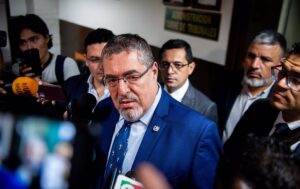 Arévalo busca cerrar una "época tenebrosa de cooptación corrupta" con su toma de posesión en Guatemala