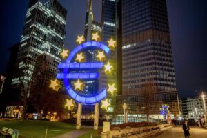 Banco Central Europeo advierte que la eurozona se encamina a nueva recesión |