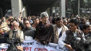 Bangladesh celebra elecciones generales entre el boicot opositor y las dudas sobre su legitimidad
