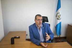 Bernardo Arvalo: "Necesitamos limpiar la Fiscala de Guatemala de esta banda de criminales"