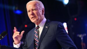 Biden justifica el ataque a los hutíes ante el Congreso como "legítima defensa"
