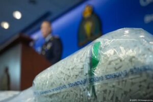 China y EE. UU. buscan frenar producción de fentanilo