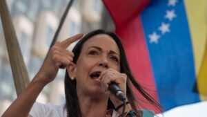 Denuncian arresto de dos coordinadores del partido de María Corina Machado en Venezuela