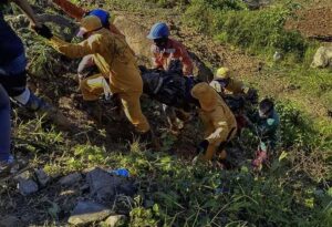 Derrumbes de tierra dejan  33 muertos en Colombia