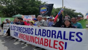 Docentes convocan a protesta nacional para el lunes por aumento salarial