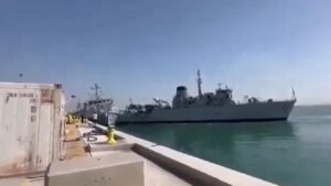 Dos buques británicos chocan en un puerto de Baréin en un incidente sin heridos