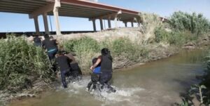 EEUU confirma muerte de familia migrante en el río Bravo