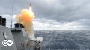 EE.UU. destruye dos misiles hutíes antibuques en Yemen – DW – 24/01/2024