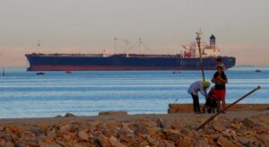 EEUU 'se aprovecha' de la crisis del mar Rojo y dispara sus exportaciones de crudo un 35%