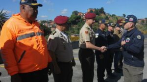 Ejecutivo Nacional entregó vehículos a cuerpos de seguridad