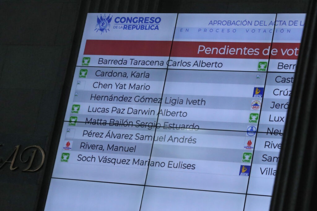 El Congreso de Guatemala "no quiere darle posesión" a Arévalo, afirma diputado
