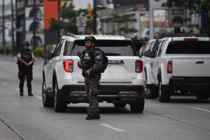 El Ejército de Ecuador detiene a 329 "terroristas" en 24 horas