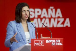 El PSOE pregunta a Feijóo "qué tiene que ver" la amnistía con oponerse a subir pensiones