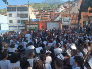 El Sistema en La Guaira ofreció un concierto por el Día del Maestro