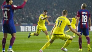 El Villarreal hunde ms al Bara con una goleada loca en Montjuc | LaLiga EA Sports 2023