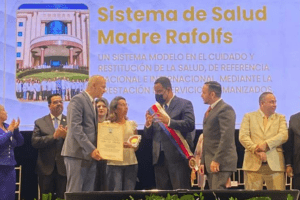 El hospital Madre Rafols recibió la Orden San Sebastián en su Primera Clase por parte de la Alcaldía de Maracaibo