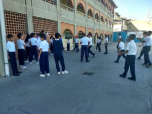 Estudiantes de La Guaira acataron el llamado a clases