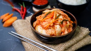 Estudio sugiere que consumir tres raciones de kimchi al día puede reducir el riesgo de obesidad - AlbertoNews